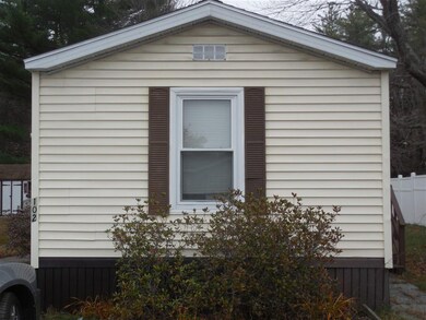 102 Daffodil Hill Ln, Rochester, NH 03868 - photo 2