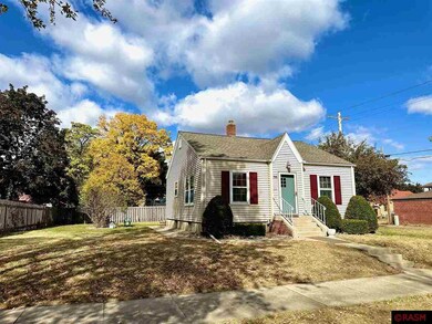 716 716 S 4th St, New Ulm, MN 56073 - photo 2