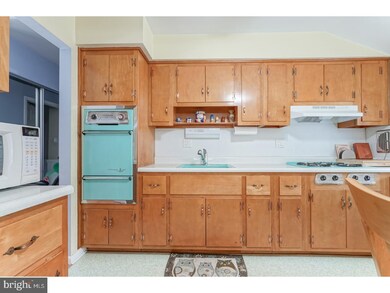 17 Hollyoke Rd, Somerdale, NJ 08083 - photo 7