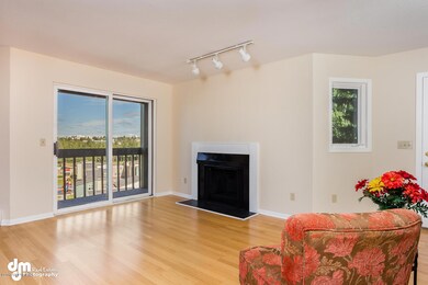 205 W 22nd Ave Anchorage AK-large-018-15