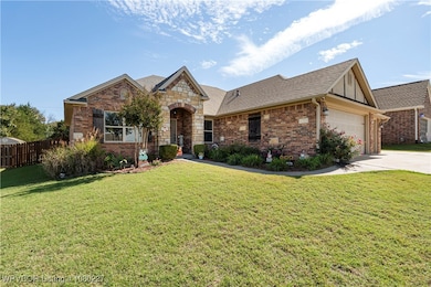 304 Casey Ct, Lavaca, AR 72941 - photo 2