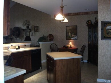 2663 Terrwood Dr W unit 190, Macungie, PA 18062 - photo 6