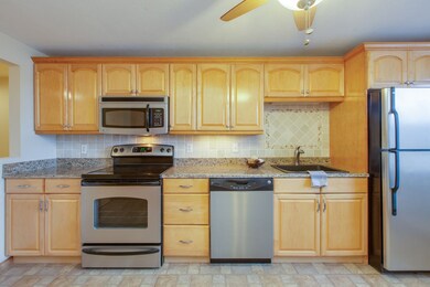 33 Garden Rd unit 9, Plaistow, NH 03865 - photo 4
