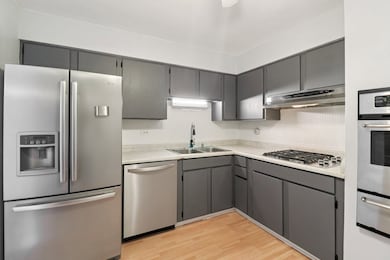 8872 Jody Ln unit 2E, Des Plaines, IL 60016 - photo 4