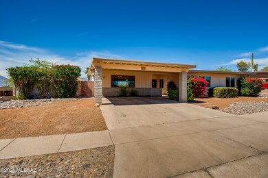 03 Exterior Front