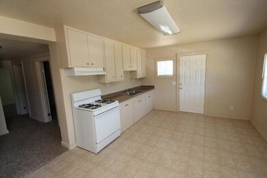 1840 Laurel Ave, Redding, CA 96001 - photo 2