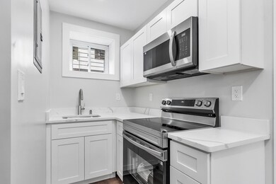 26 Margin St, Lawrence, MA 01841 - photo 3