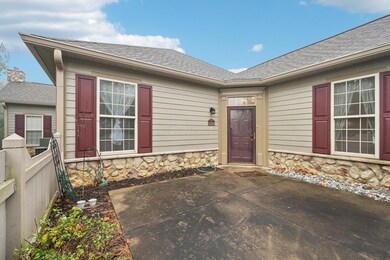 7-web-or-mls-William T Cir-013