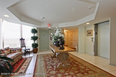 Villa Lofts unit 6B, West Palm Beach, FL 33407 - photo 2