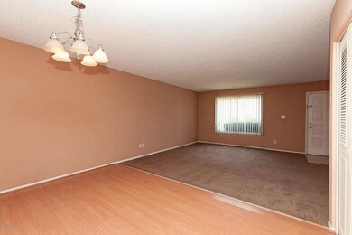 Family Room_Dining Room