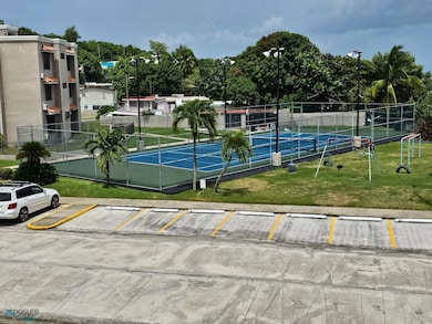 Tennis / Pickleball Courts