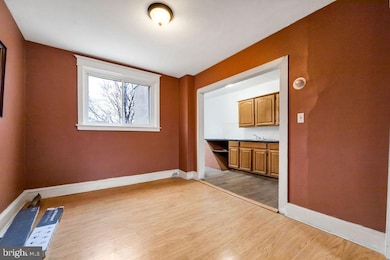 6997 Guilford Rd, Upper Darby, PA 19082 - photo 7