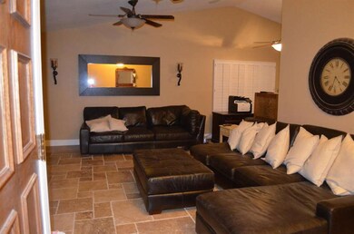 FRONT ROOM