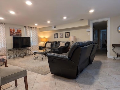 1829 Joseph St, New Orleans, LA 70115 - photo 2