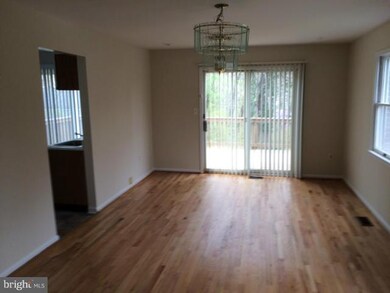 3023 Temple Gate Rd, Baltimore, MD 21209 - photo 2