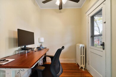 685 Myrtle Ave, Albany, NY 12208 - photo 6