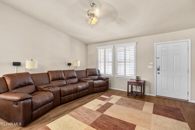 724 Villa Romero Dr, Horizon City, TX 79928 - photo 5