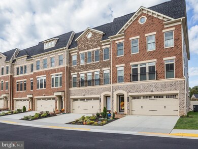 7222 Magpie Ln, Falls Church, VA 22043 - photo 2