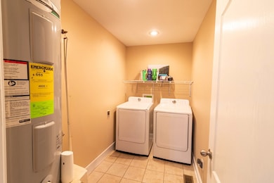 642 Outer Sugg St, Madisonville, KY 42431 - photo 7