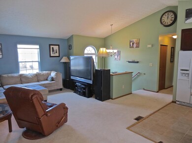 1981 Little Water Dr, Columbus, OH 43223 - photo 3