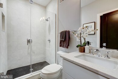 815 5th St NE unit 1, Washington, DC 20002 - photo 6