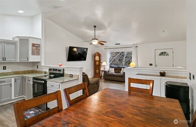 2531 8th St NE, East Wenatchee, WA 98802 - photo 7