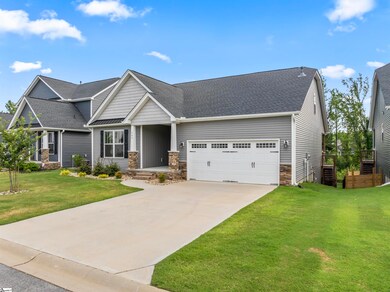 285 Foxbank Cir, Greer, SC 29651 - photo 2