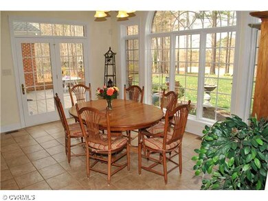 Breakfast Nook - You will love the views of the be