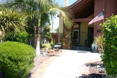 private courtyard entry