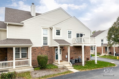 620 W Natalie Ln, Addison, IL 60101 - photo 2