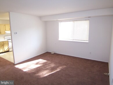 11909 Tarragon Rd unit H, Reisterstown, MD 21136 - photo 2