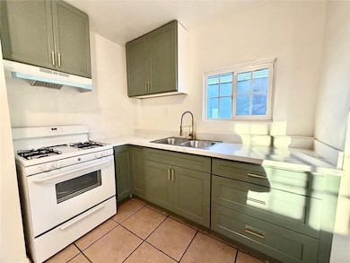 890 E 4th St, Pomona, CA 91766 - photo 2