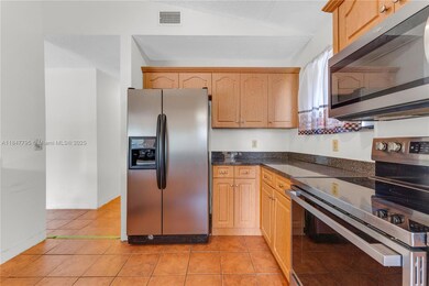 2400 SW 87th Terrace, Miramar, FL 33025 - photo 4