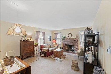 14 Concord Ave, Cranston, RI 02910 - photo 4