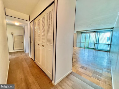 8663 Greenbelt Rd unit 201, Greenbelt, MD 20770 - photo 4