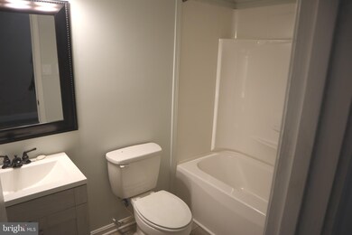 15247 Coachman Terrace unit 43, Woodbridge, VA 22191 - photo 7