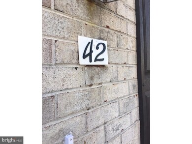 42 Eisenhower Cir, Whitehall, PA 18052 - photo 2