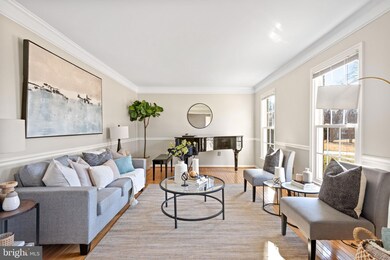 5907 Merritt Place, Falls Church, VA 22041 - photo 5