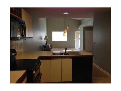 791 Williamsburg Cir unit 427, Warwick, RI 02886 - photo 6