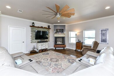 401 Sandlin Ln, Springtown, TX 76082 - photo 4