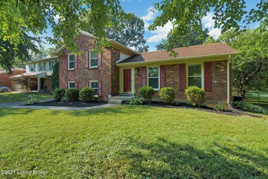 3006 S Melrose Dr, Louisville, KY 40299 - photo 4