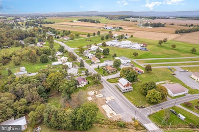 401-403 W Main St, Walnut Bottom, PA 17266 - photo 5