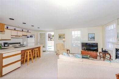 38 Bellevue Ave unit 3, Newport, RI 02840 - photo 3