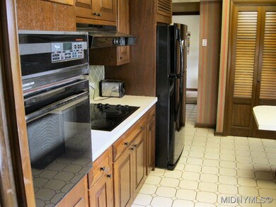 Bright Kitchen