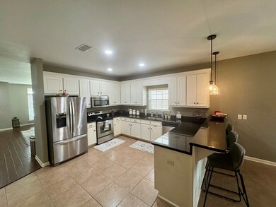 241 Veritas Dr, Dothan, AL 36303 - photo 5