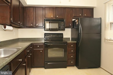 9576 Canterbury Riding, Laurel, MD 20723 - photo 3