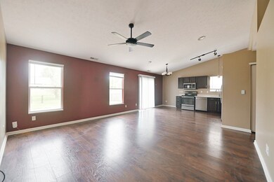 1142 Spring Meadow Ct, Franklin, IN 46131 - photo 5