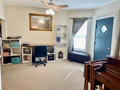 271 12th St NW, Cedar Rapids, IA 52405 - photo 5