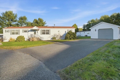 17 Rita Dr, Sabattus, ME 04280 - photo 2