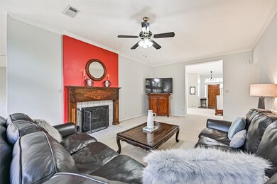 4930 Heritage Plains Dr, Friendswood, TX 77546 - photo 6